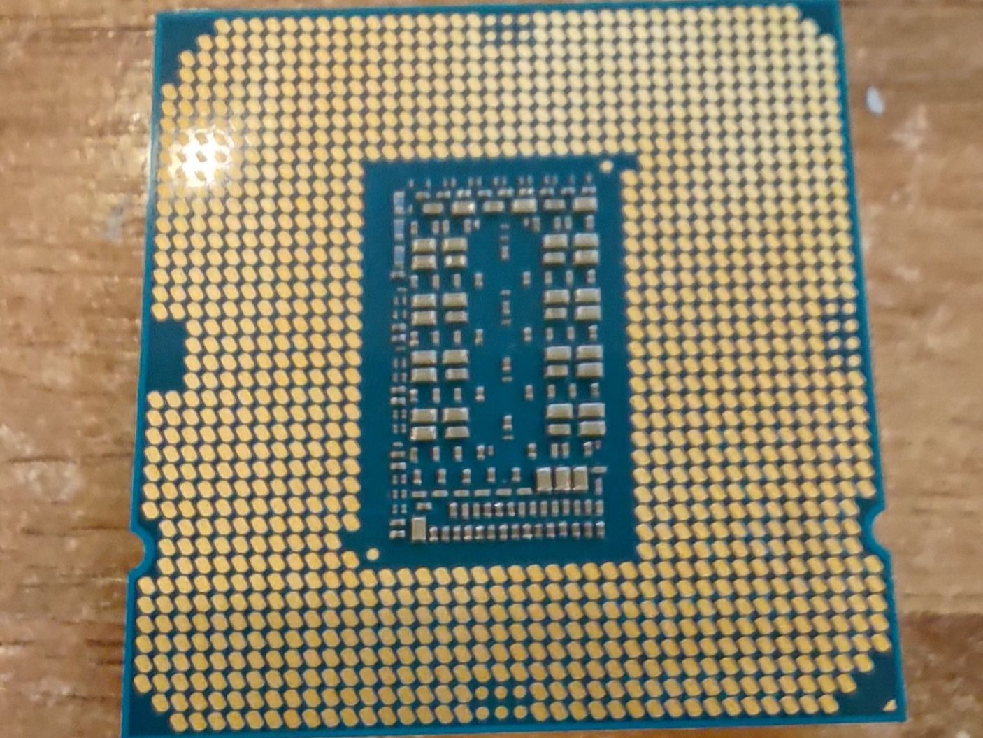 Intel Componenti elettronici: Xeon E-2314 4 Kerne 2.80 GHz Cache: 8 MB – Usato da Zürich venduto da Drwatson 1