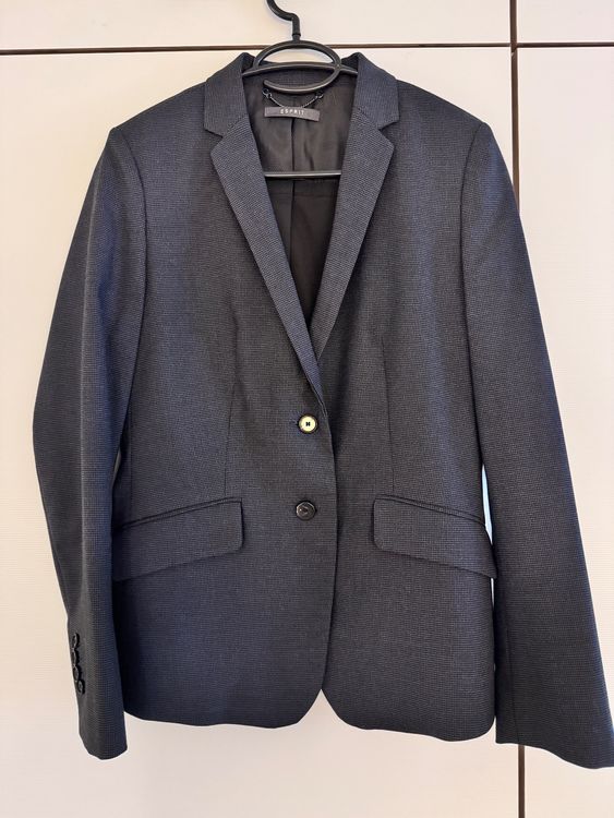 Esprit Vestes: Dunkelblauer Blazer von Esprit Grösse 36 – D'occasion à Bertschikon Gossau par chanty_7