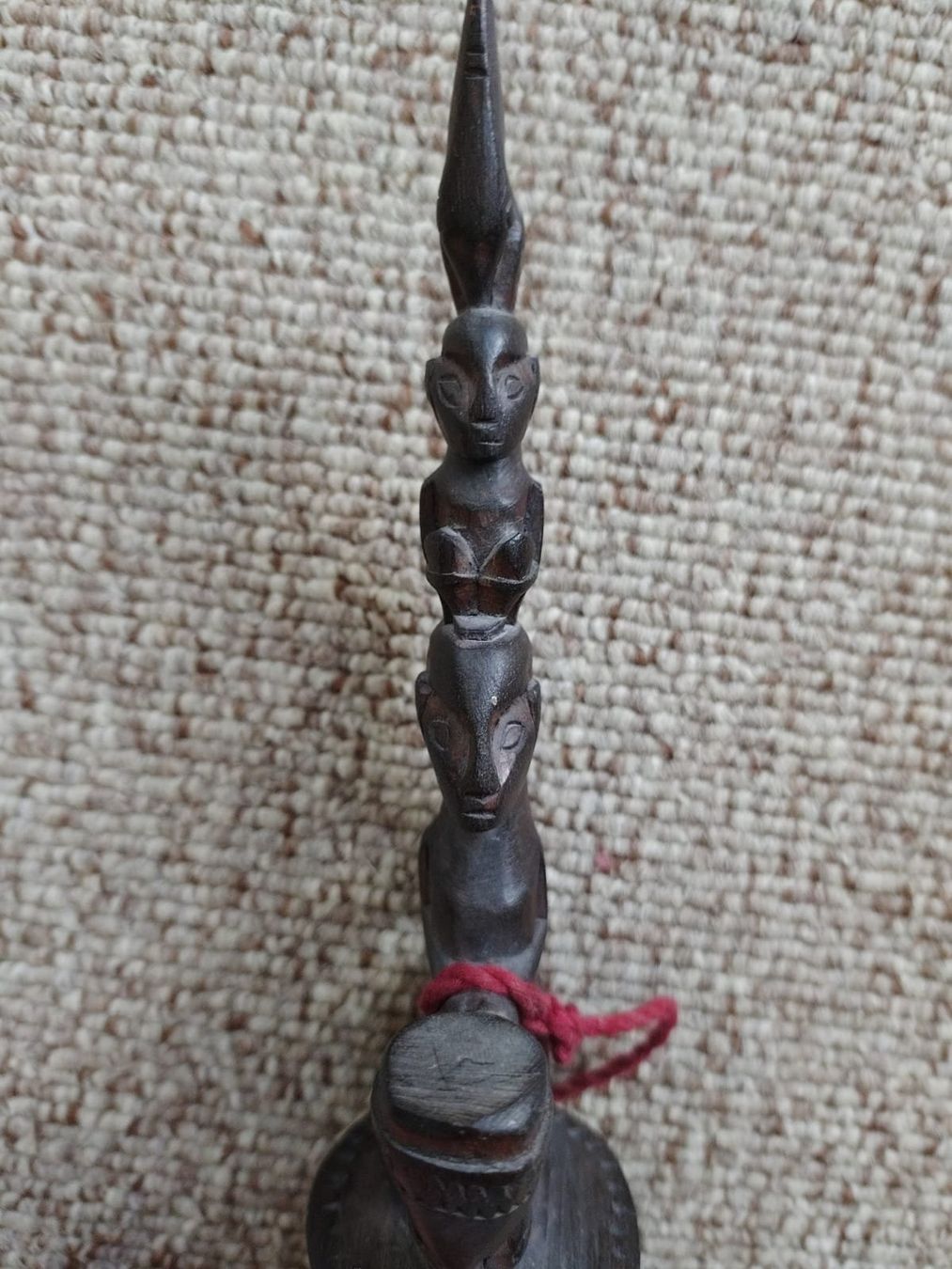 Altre raccolte & rarità: Keris Griff Indonesien Batak/ Sumatra mit Knochenbehälter – Usato da Luzern venduto da inf_c7r2 7