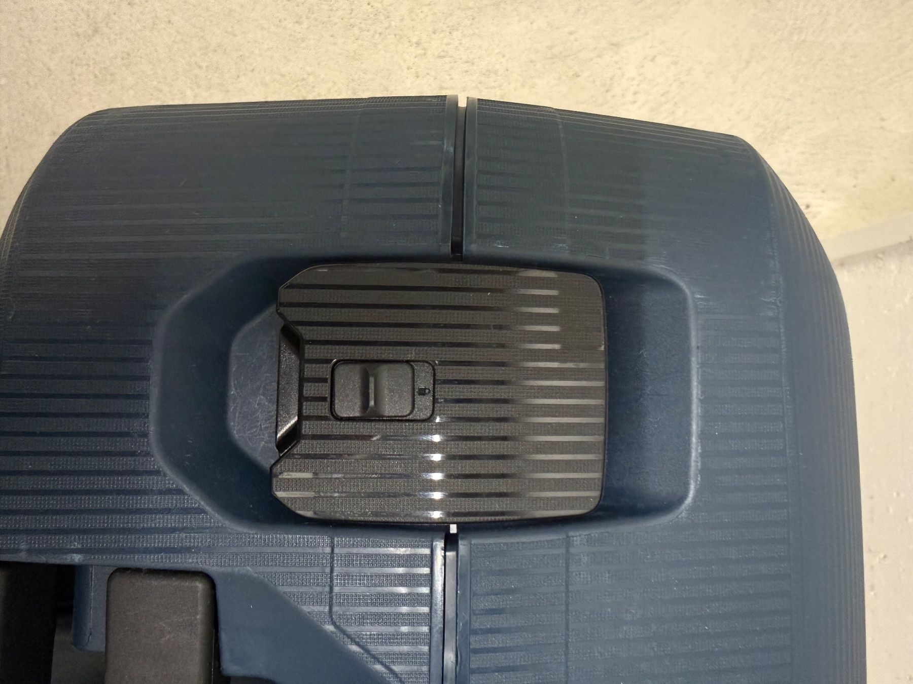 Samsonite Valigie: Reisekoffer Samsonite Magnum Eco – Usato da Wallisellen venduto da rr1_xl78 6