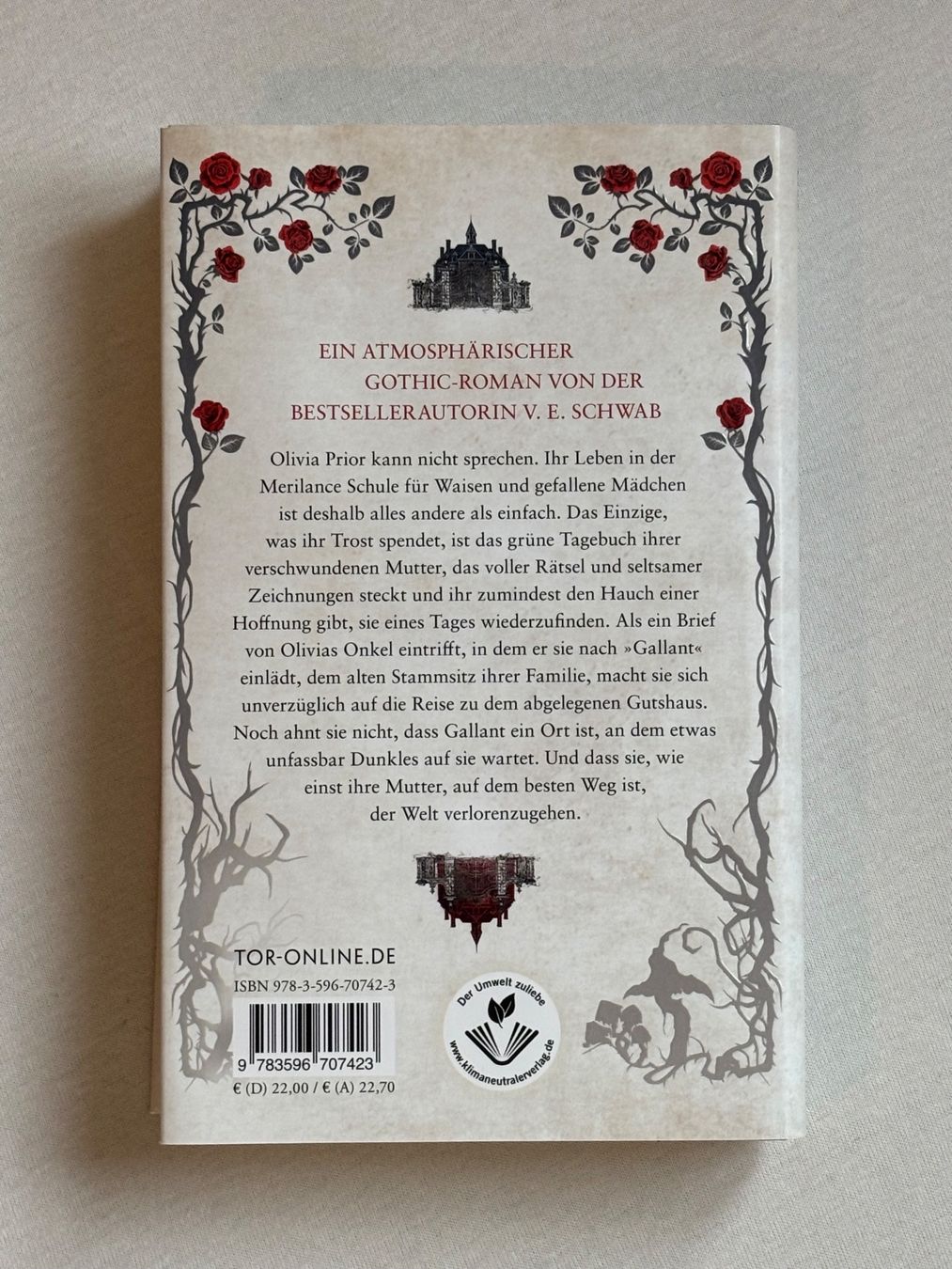 Libri: Gallant von V.E. Schwab – Usato da Stäfa venduto da lenareads 1