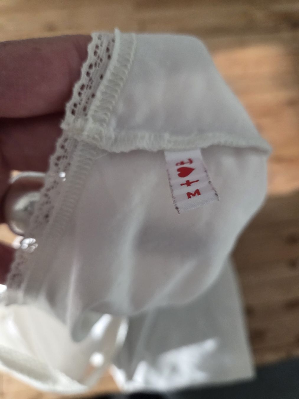 Blutsgeschwister Top: Top von Blutsgeschwister, mit Spitze – Usato da Winterthur venduto da sandi99 2