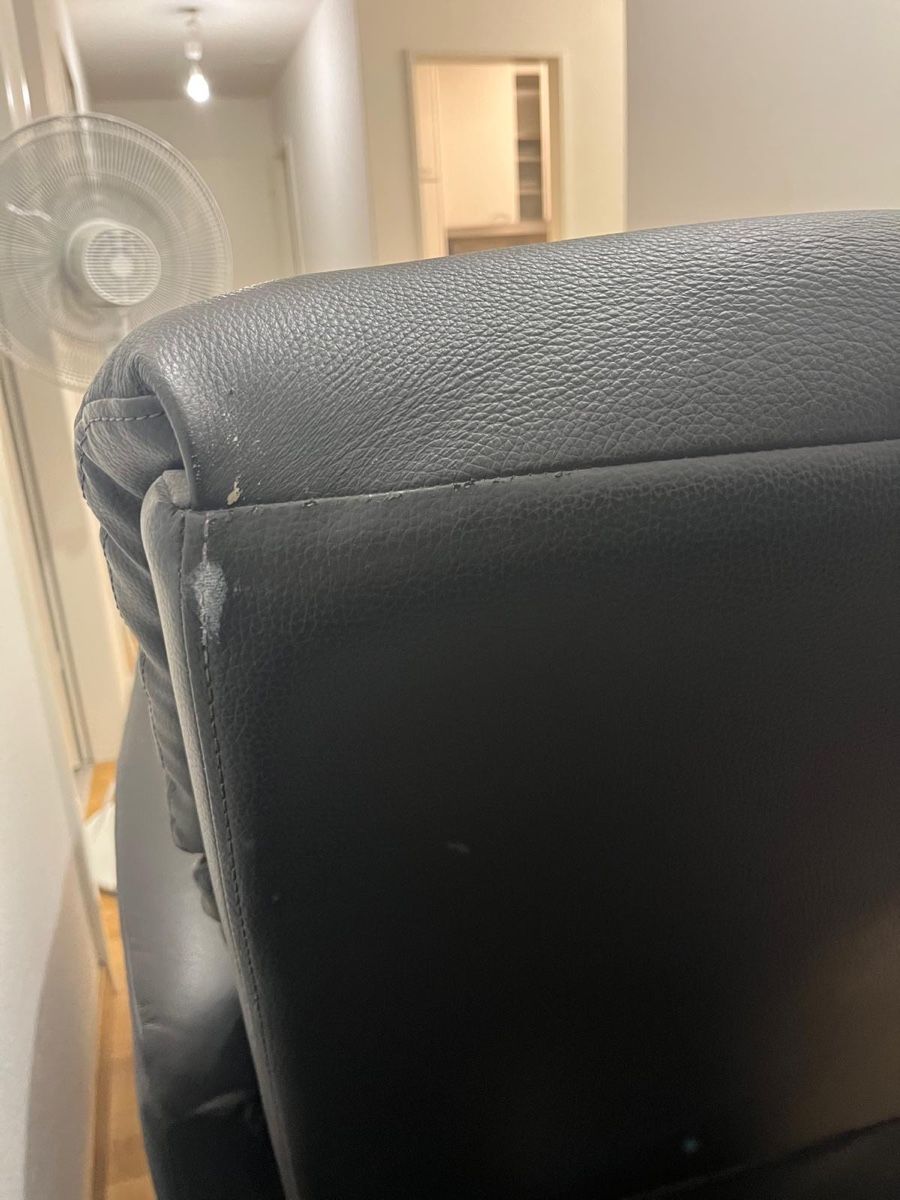 Poltrone: Sessel aus Kunstleder schwarz in gutem Zustand – Usato da Kriens venduto da boxer79 4
