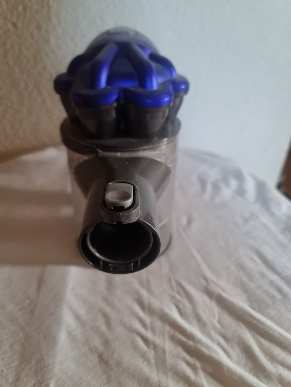 Dyson Aspirapolveri & Accessori: Dyson Handsauger DC-35 multifloor – Usato da triengen venduto da fad_g29d 4