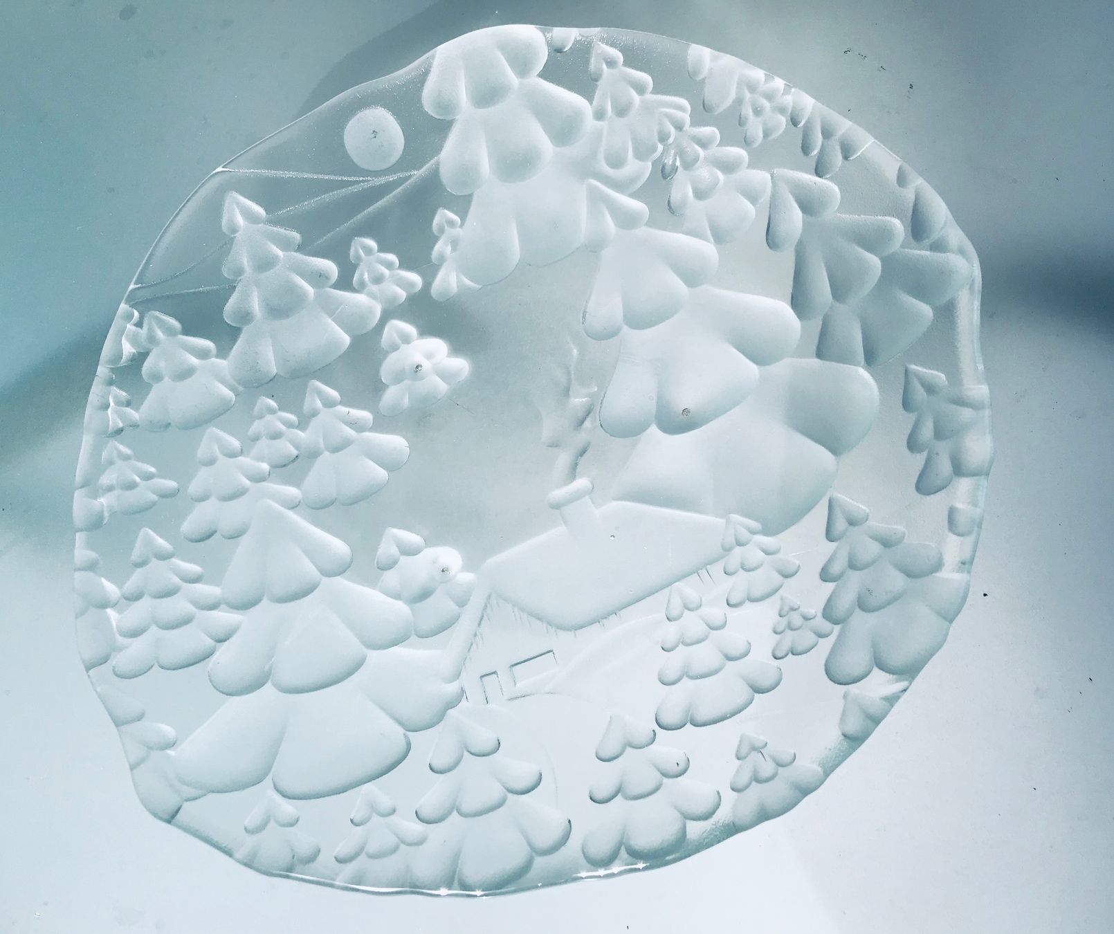 Interio Piatti di portata: FRUCHTSCHALE «Verschneiter Winterwald» Durchmesser: 33 cm – Usato da Dietikon venduto da Chance_007 1