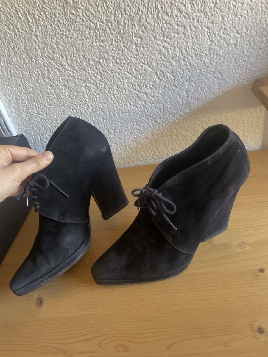 Prada Chaussures femmes: Bottines Prada – D'occasion à Martigny par Lea_lucci 2