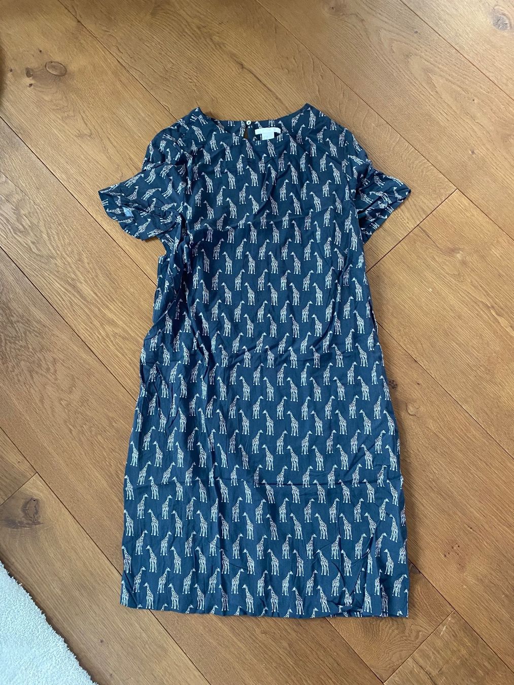 H&M Kleider: Kleid Giraffe Grösse 40 – Gebraucht aus Rorbas von erdbeeri91