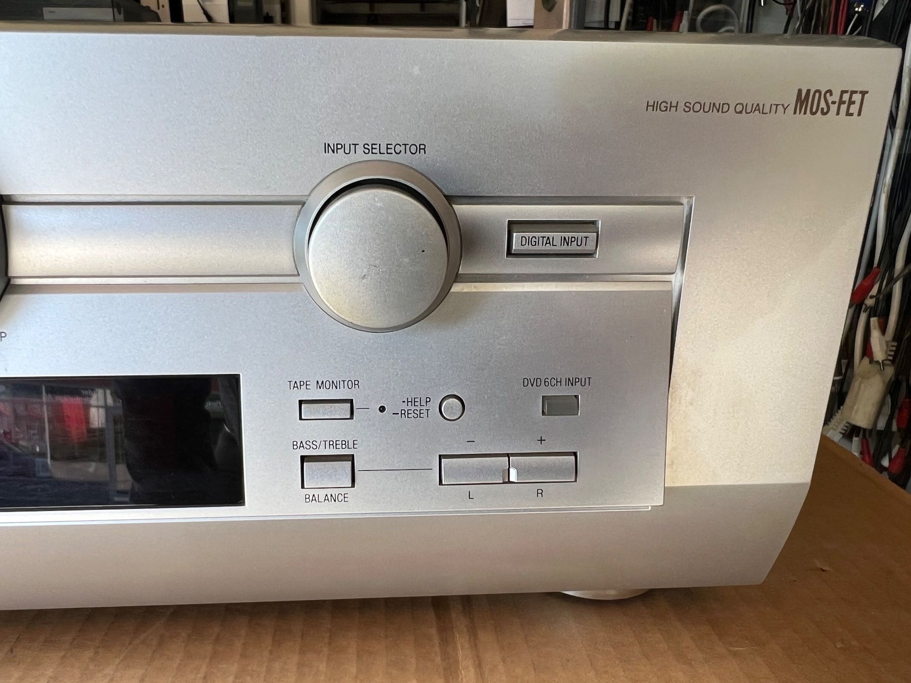 Panasonic Home Cinema: Panasonic AV Control Receiver SA-HE9 gebraucht silber – Usato da Gebenstorf venduto da Secondtronik 3
