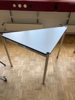 USM Haller Dreieck-Tisch