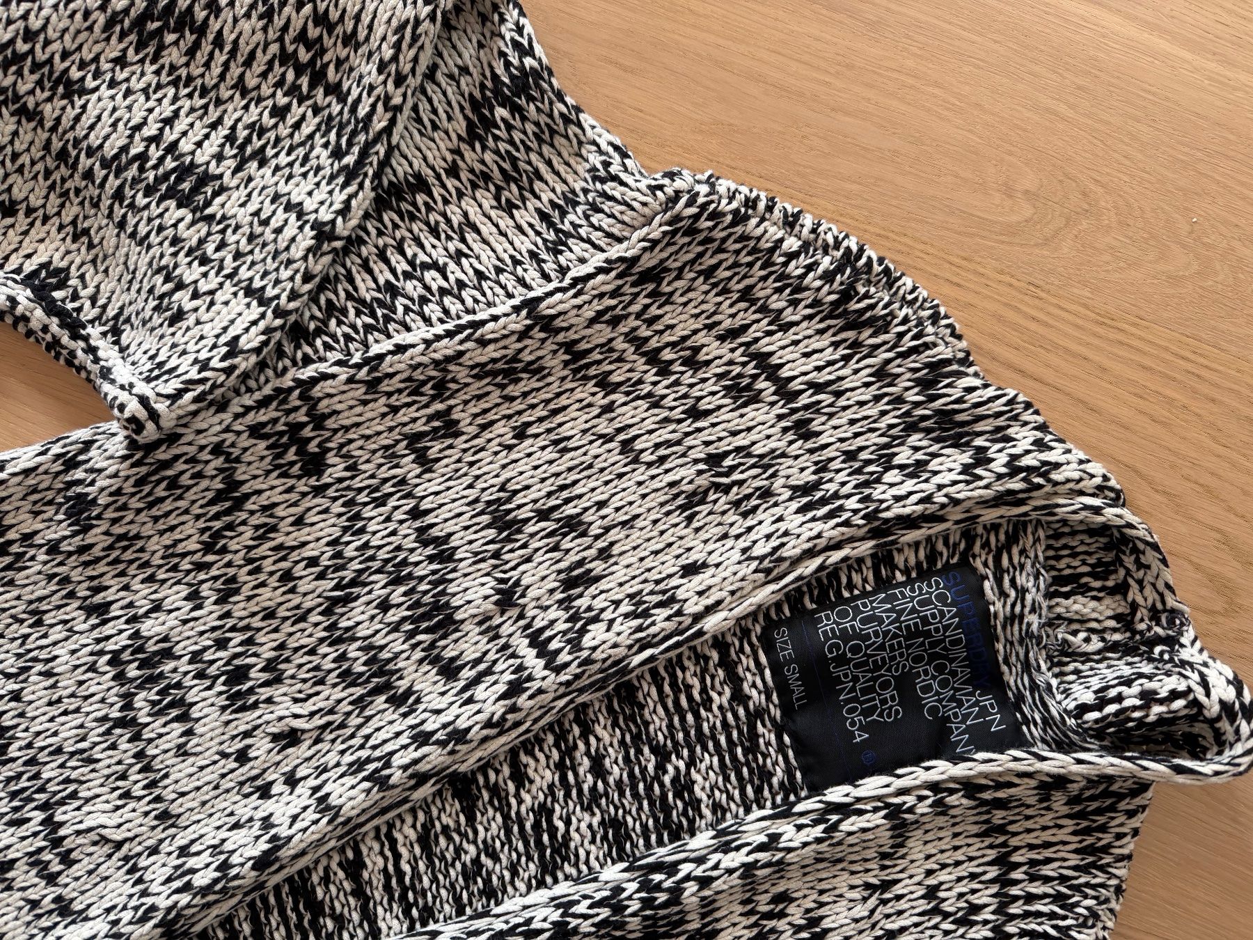 Superdry Vestes: Superdry Strickjacke, Grösse S – D'occasion à Bonstetten par Savannah7 1