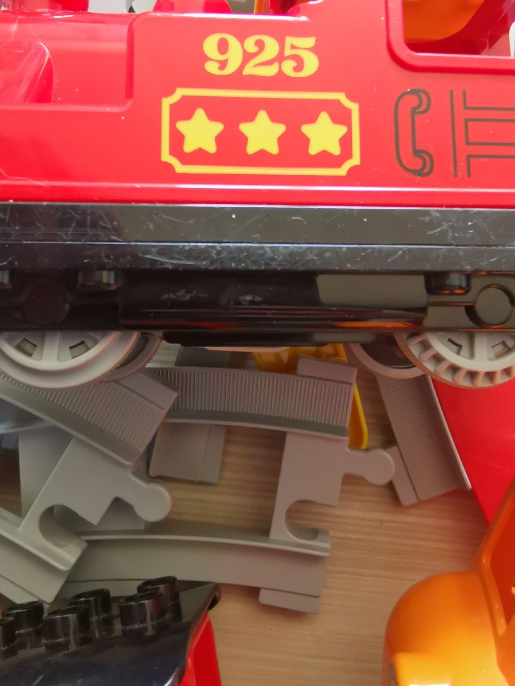Lego Spielzeuge: Lego Duplo Eisenbahn Teile mit 2 Loks usw. – Gebraucht aus Effretikon von Superkarin7 1