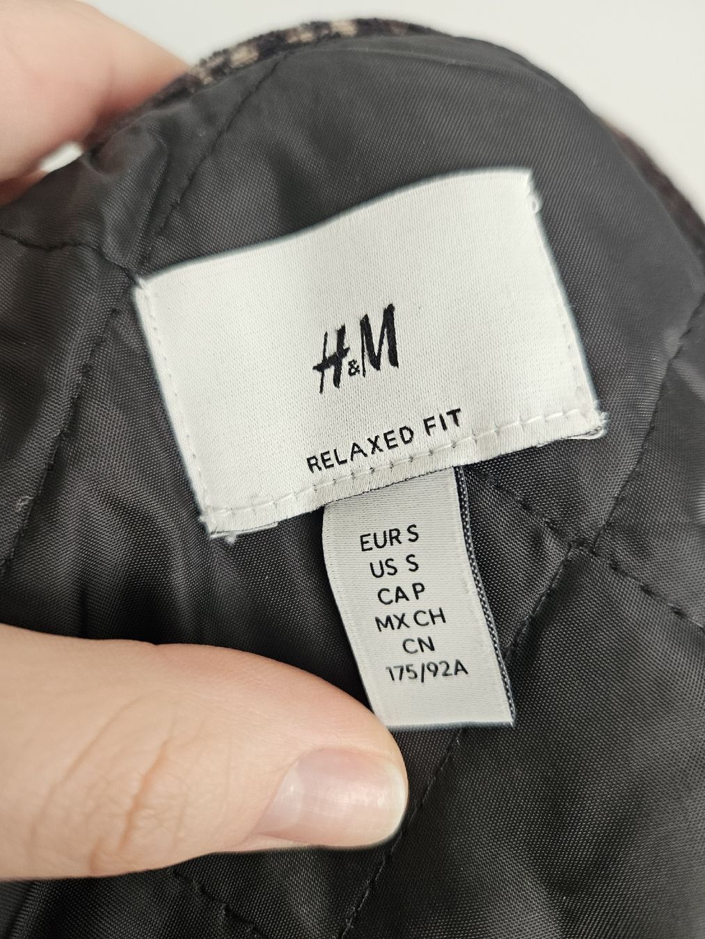 H&M Giacche: Stylisches Cordhemd / Jacke Grösse S H&M – Usato da Bülach venduto da Recherchieren 5