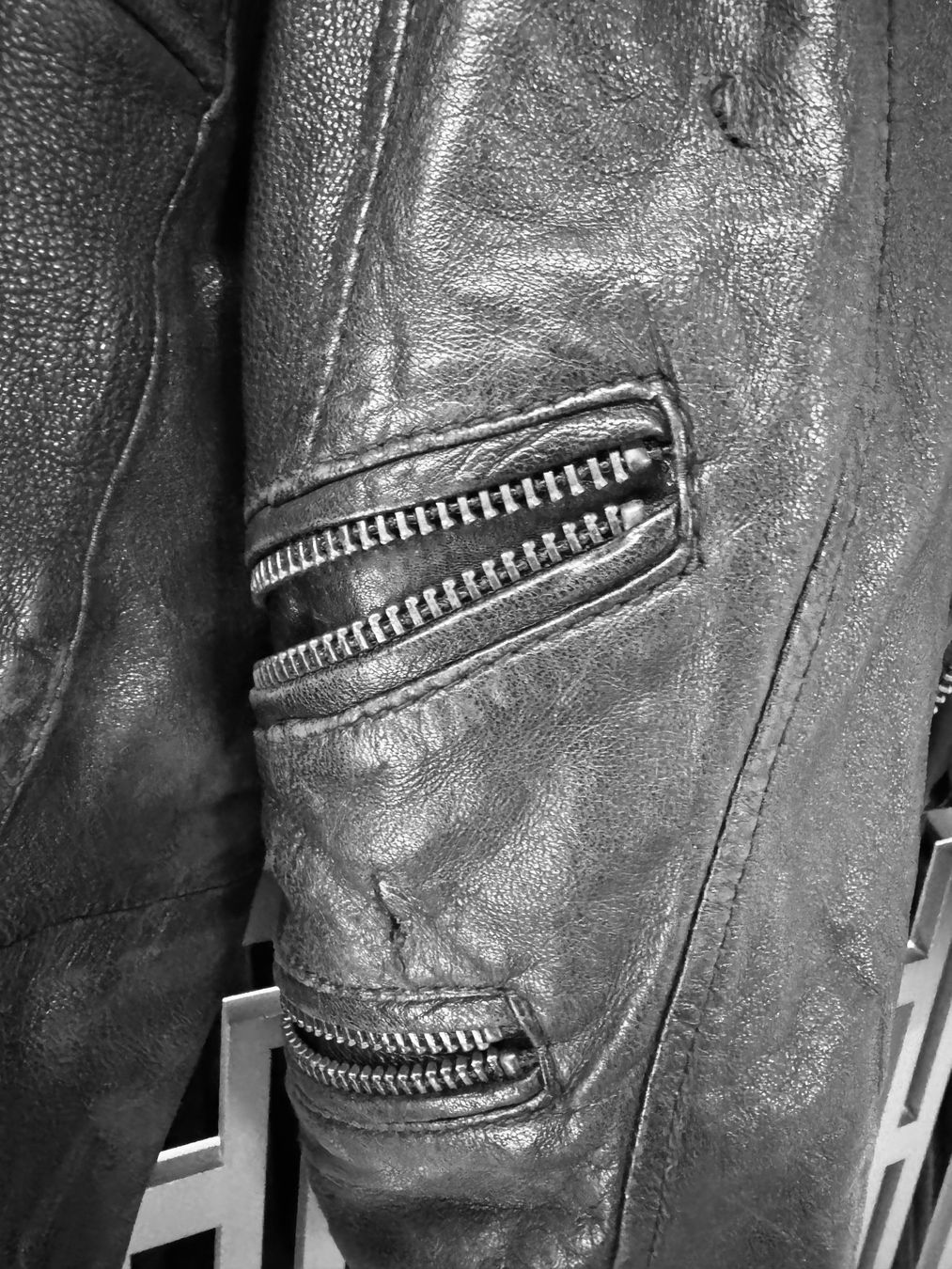 Giacche: Lederjacke schwarz Vintage – Usato da Kilchberg ZH venduto da dongxi 6