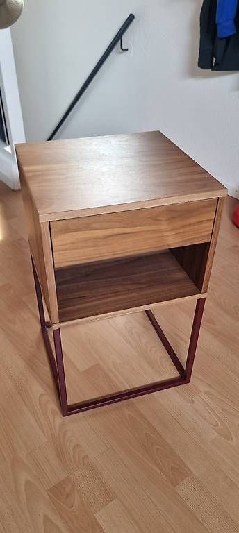 Comodini: Vikhammer Nachttisch von IKEA – Usato da Bern venduto da nic_9w29