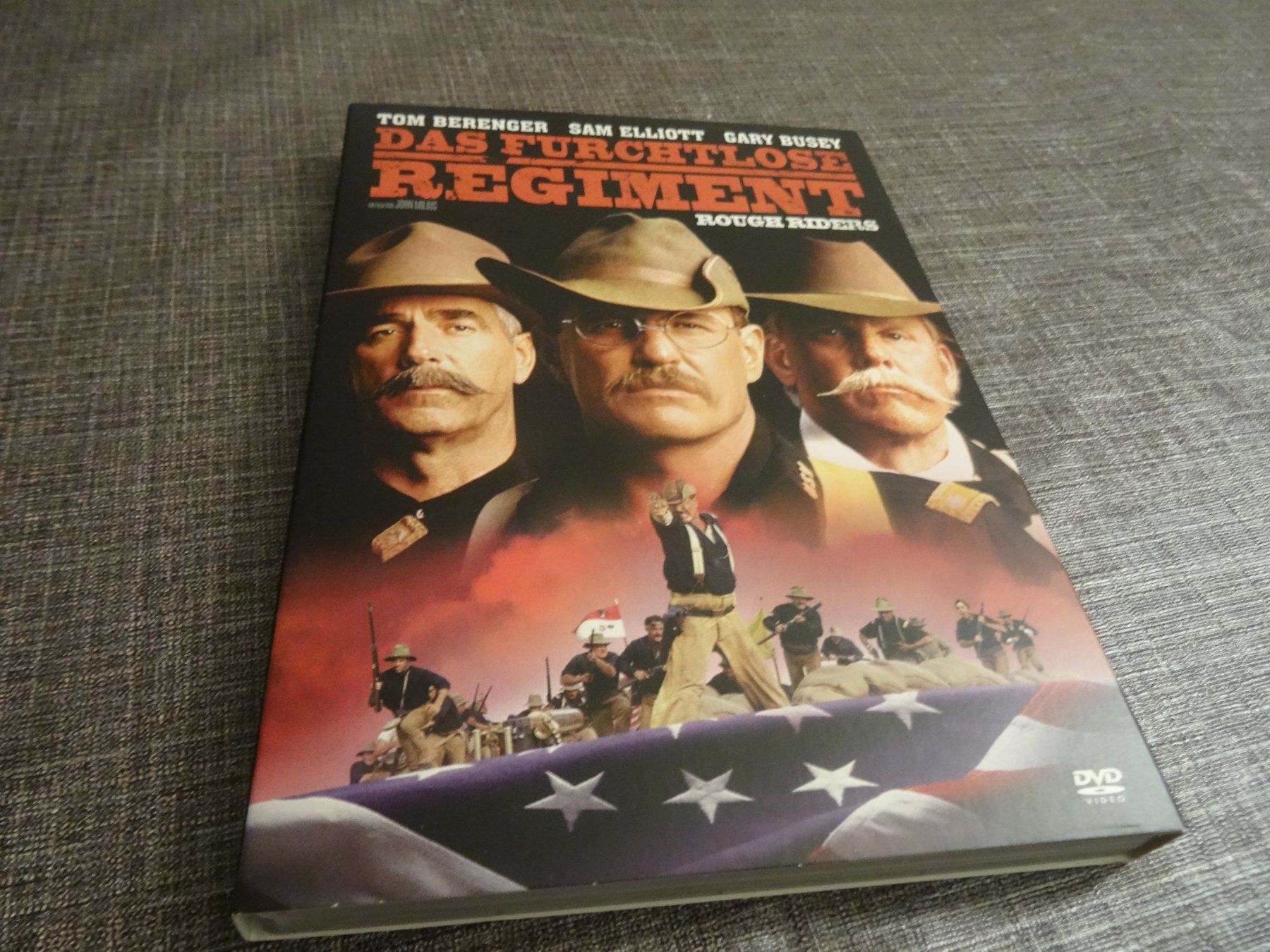 Tutti i DVDs: Das Furchtlose Regiment DVD – Usato da Olten venduto da Disc-Verkauf