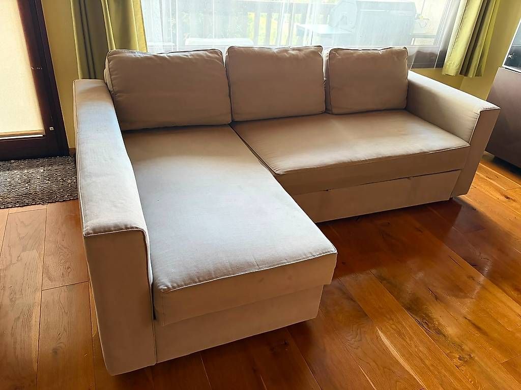 Sofas: Bettsofa gebraucht mit grossem Staufach, beige – D'occasion à Triengen par charlie910