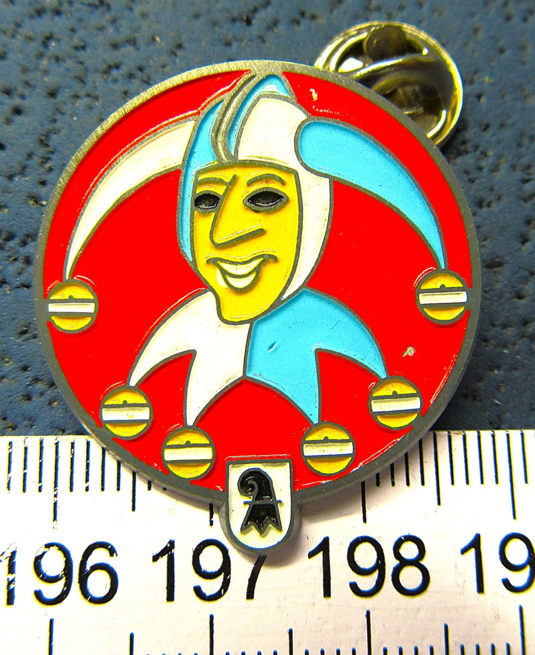 Basler Placchette & Badge: BASEL 600JAHRE UELI PIN – Usato da Ettingen venduto da Hausi4711
