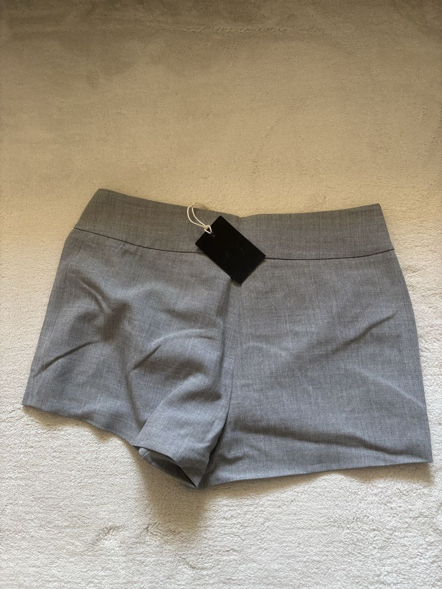 Camicette: Revolve Graue Damen-Shorts M – Nuovo (secondo la descrizione) da Luzern venduto da Monica_19 1