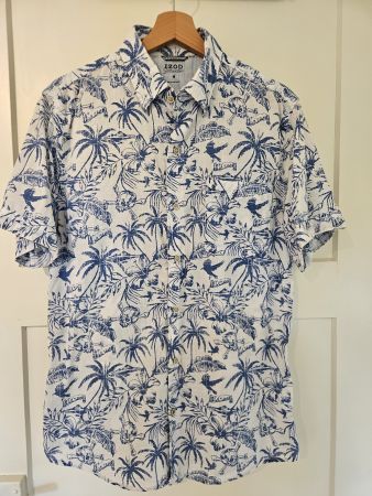 IZOD Saltwater geblümtes Kurzarmhemd Herren - Gr. M