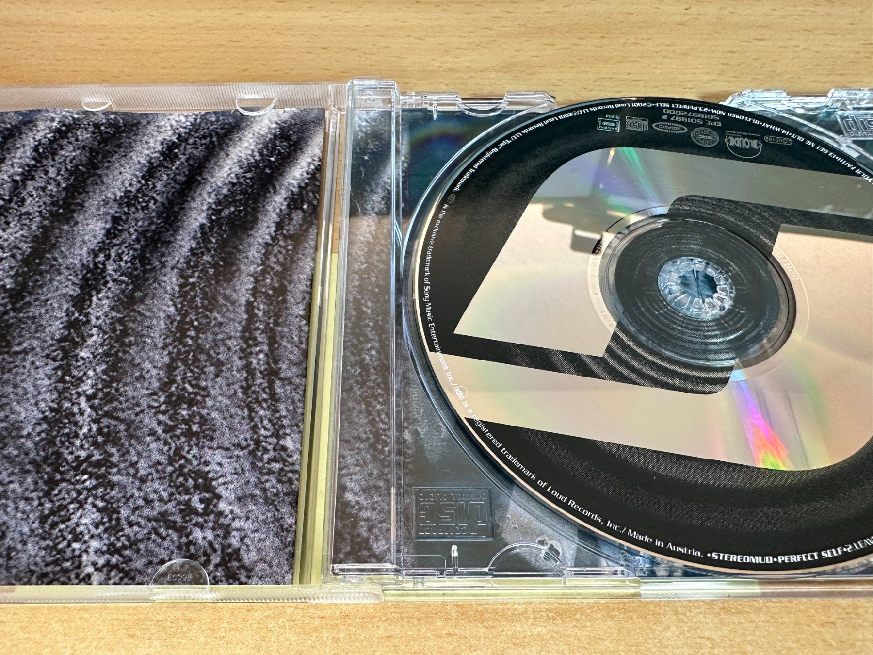 CD: C3 Stereomud – Perfect Self – Usato da Rikon im Tösstal venduto da Alpenmutz 2