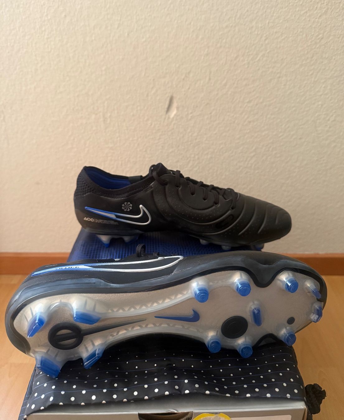 Nike Herrenschuhe: Nike Legend 10 Elite FG Gr 42 Neu – Neu und originalverpackt aus Zürich von Herbion1 4