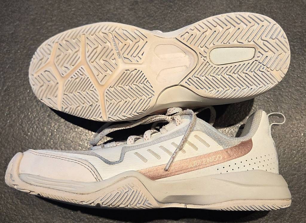 Scarpe da uomo: Baskets de tennis Artengo - pointure 36 – Usato da Chemin venduto da Sophiepittier 1
