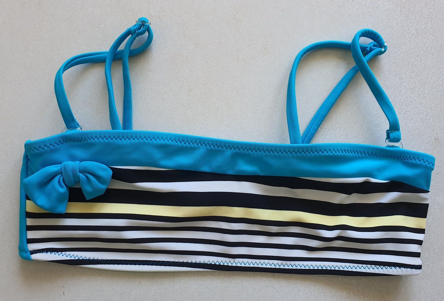 Badekleider & Bikinis: Joli bikini taille 9-10 ans – Gebraucht aus Vouvry von Arwenne 1