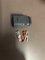 4-poliger wasserdichter Kfz-Stecker für VW