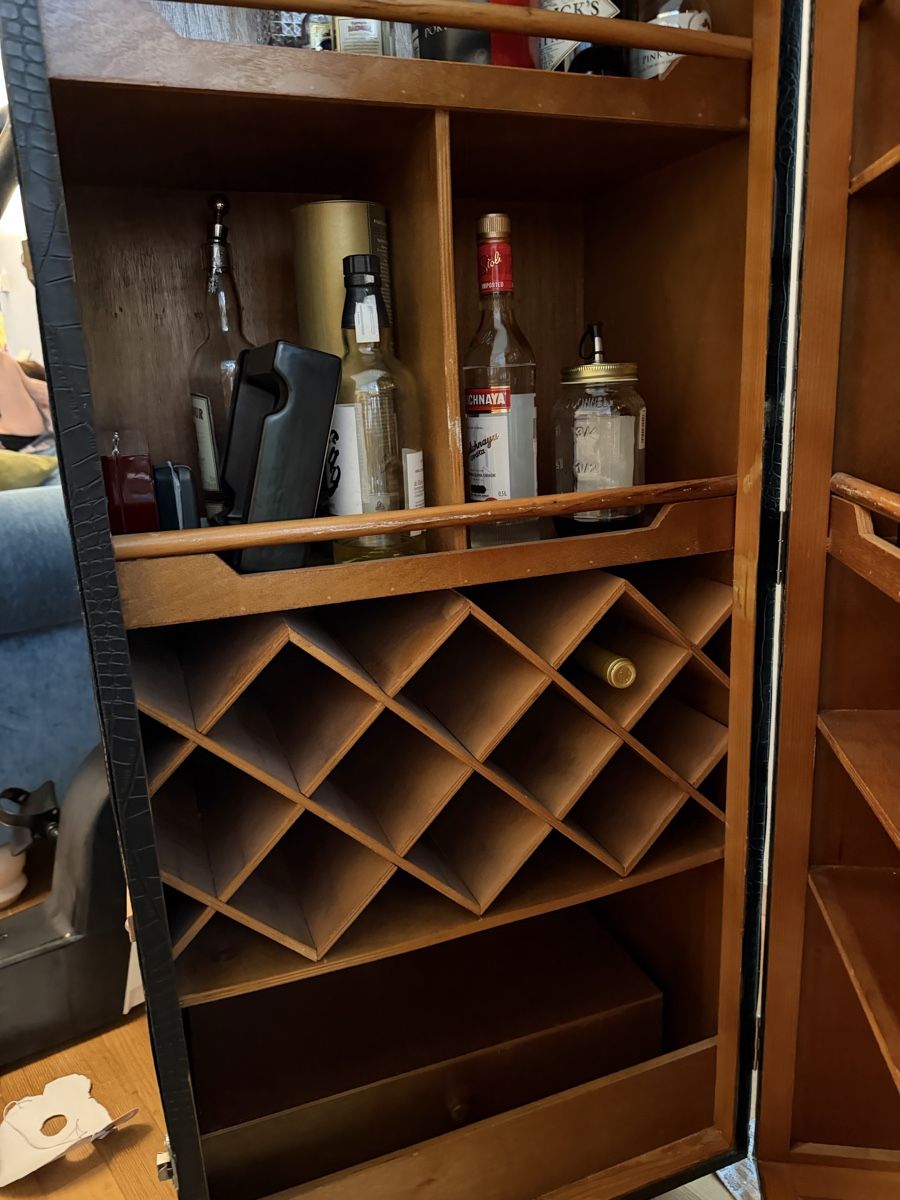 Armadi: Barschrank Top Zustand – Usato da Zürich venduto da hoefer81 2