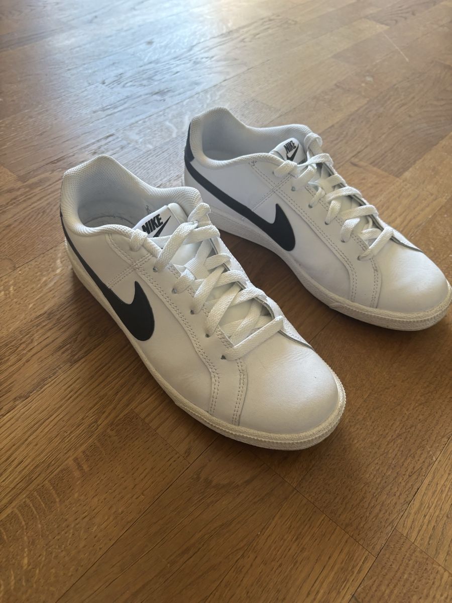Nike Herrenschuhe: Nike Sneakers Größe 41 – Gebraucht aus Küttigen von Hedimia 4