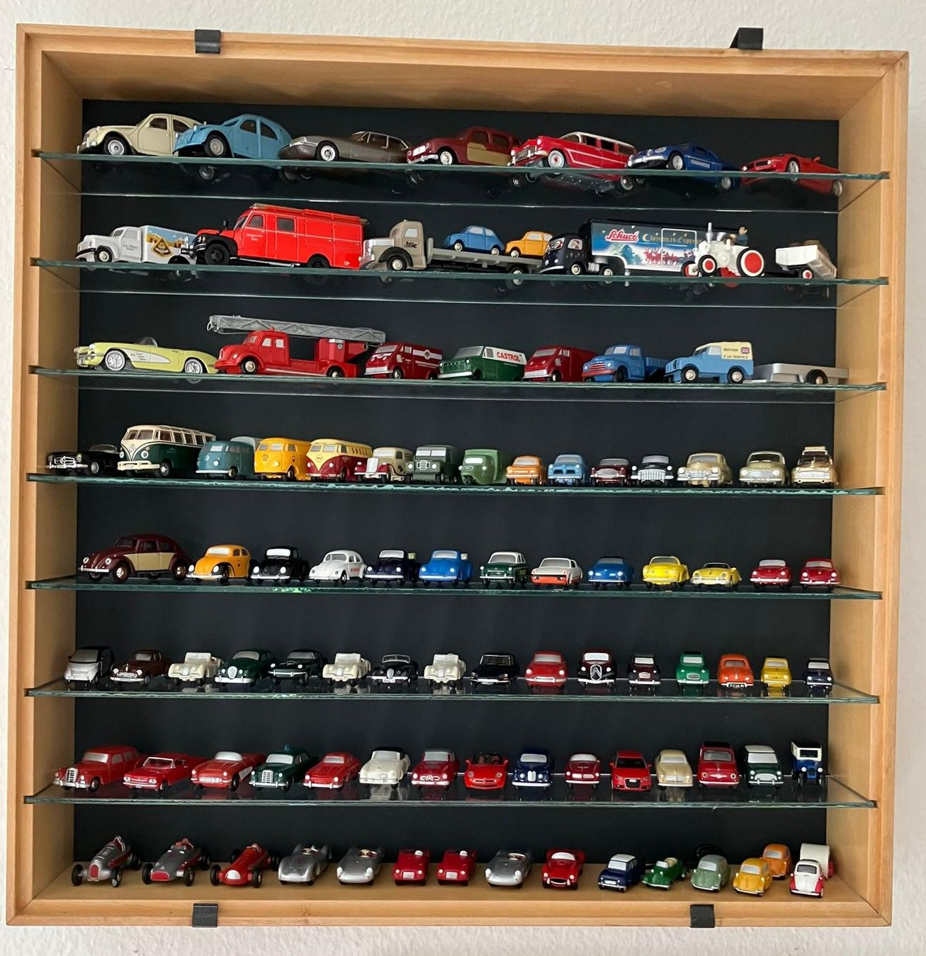 Schuco Modellini d'auto: SCHUCO PICCOLO Sammlung / Vitrine – Usato da Zollikerberg venduto da RuLCS50
