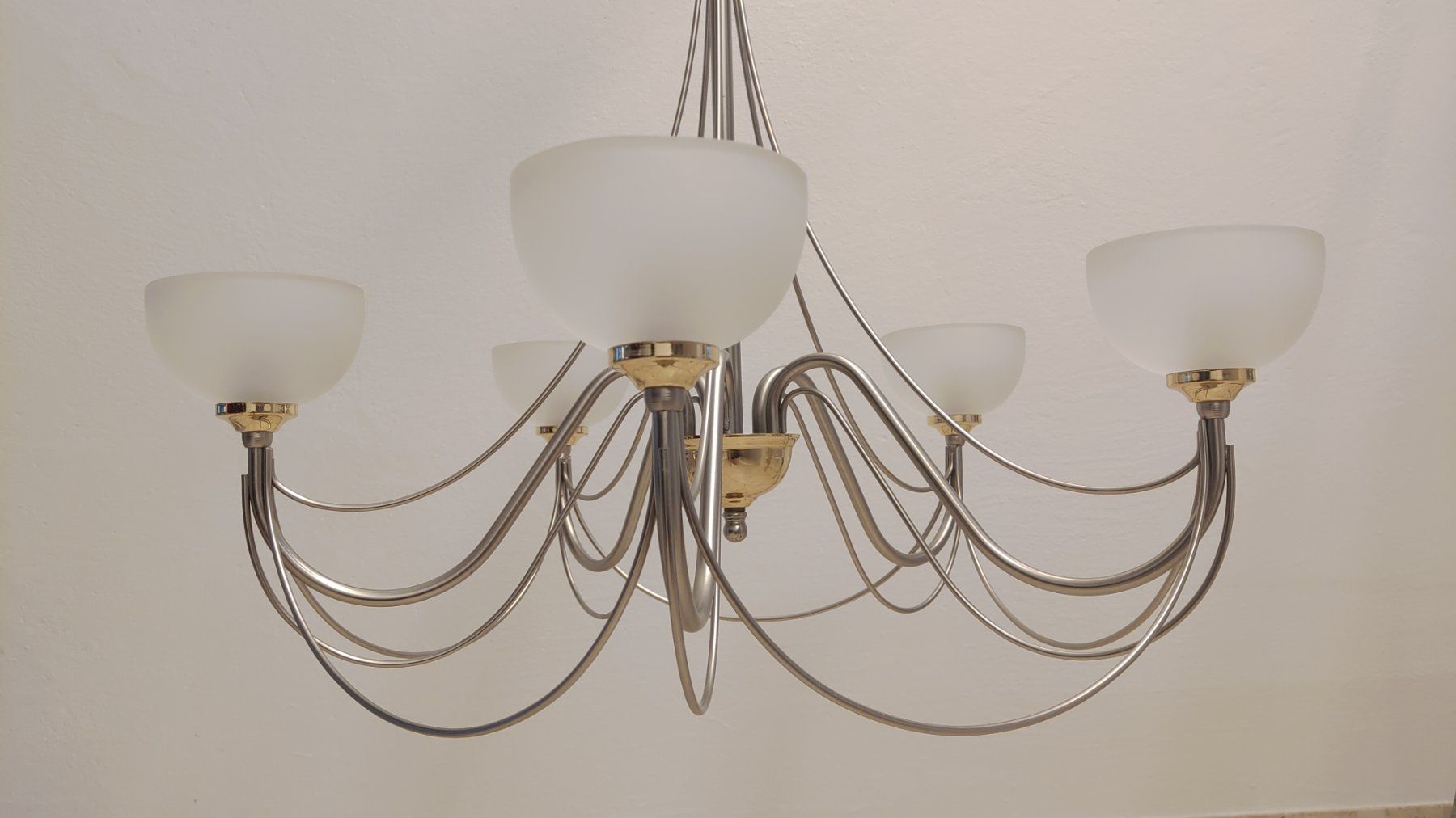 Lampadari & plafoniere: Kronleuchter Metall Durchmesser 60cm / Höhe 90cm – Usato da Uetikon am See venduto da martinvfurrer