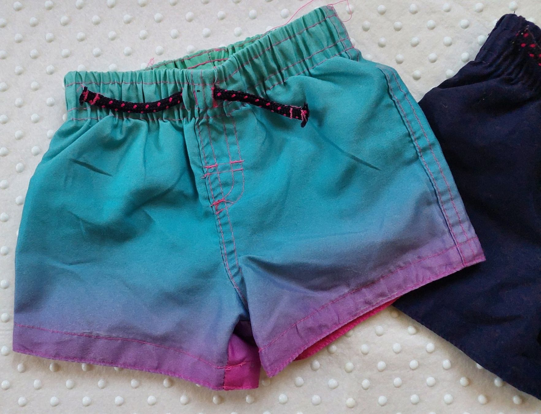 Lotti & Set di vestiti: 3 Mädchenshorts, Grösse 62/68 – Usato da Gysenstein venduto da joshuas81 1