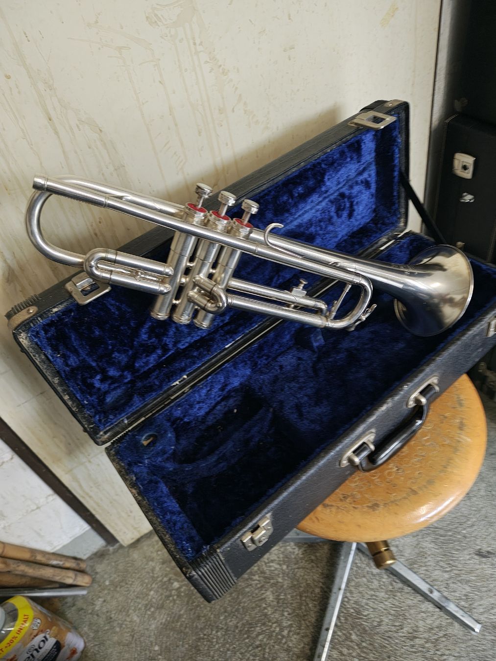Besson Instruments de musique: B.Trompete Besson 35 – D'occasion à Langenthal par Saxophone23 3