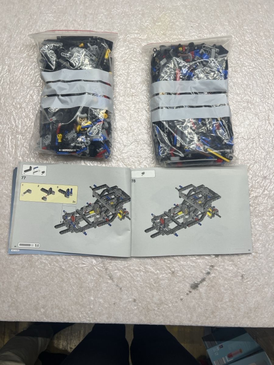 Lego Baukästen: LEGO Technic 42111 Fast & Furious – Defekt aus Rotkreuz von perlengott 1