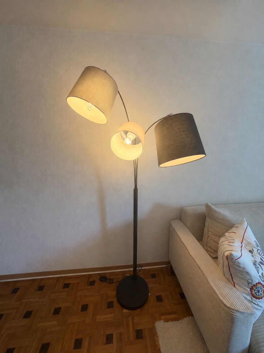 Micasa Lampade: Foggy Stehleuchte – Nuovo (secondo la descrizione) da Winterthur venduto da kev_2vsc