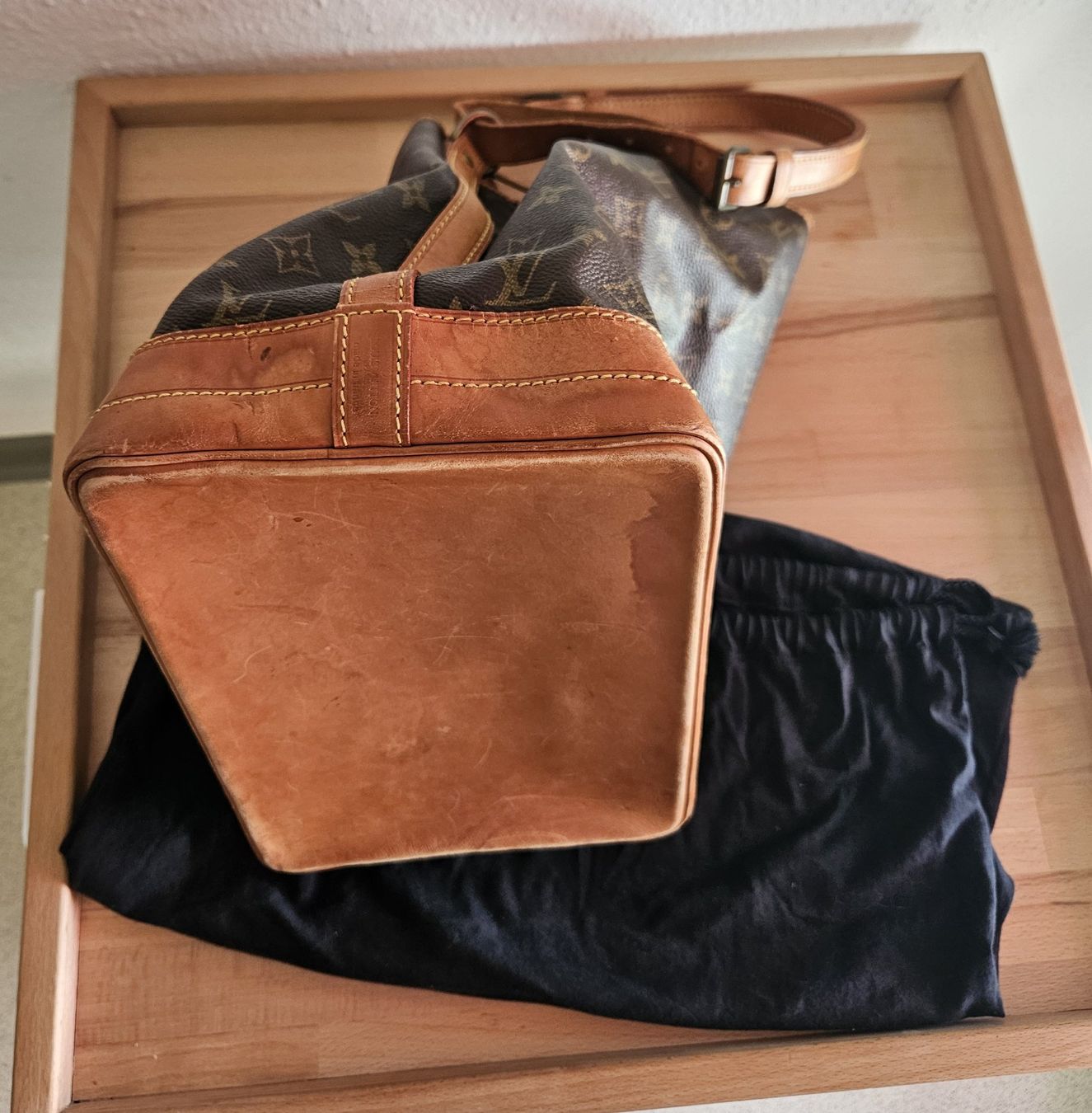 Taschen für Damen: Louis Vuitton - Handtasche – Gebraucht aus Zetzwil von Power4 4