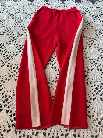 Rote Strickhose Weite Hose mit Seitenstreifen Gr S