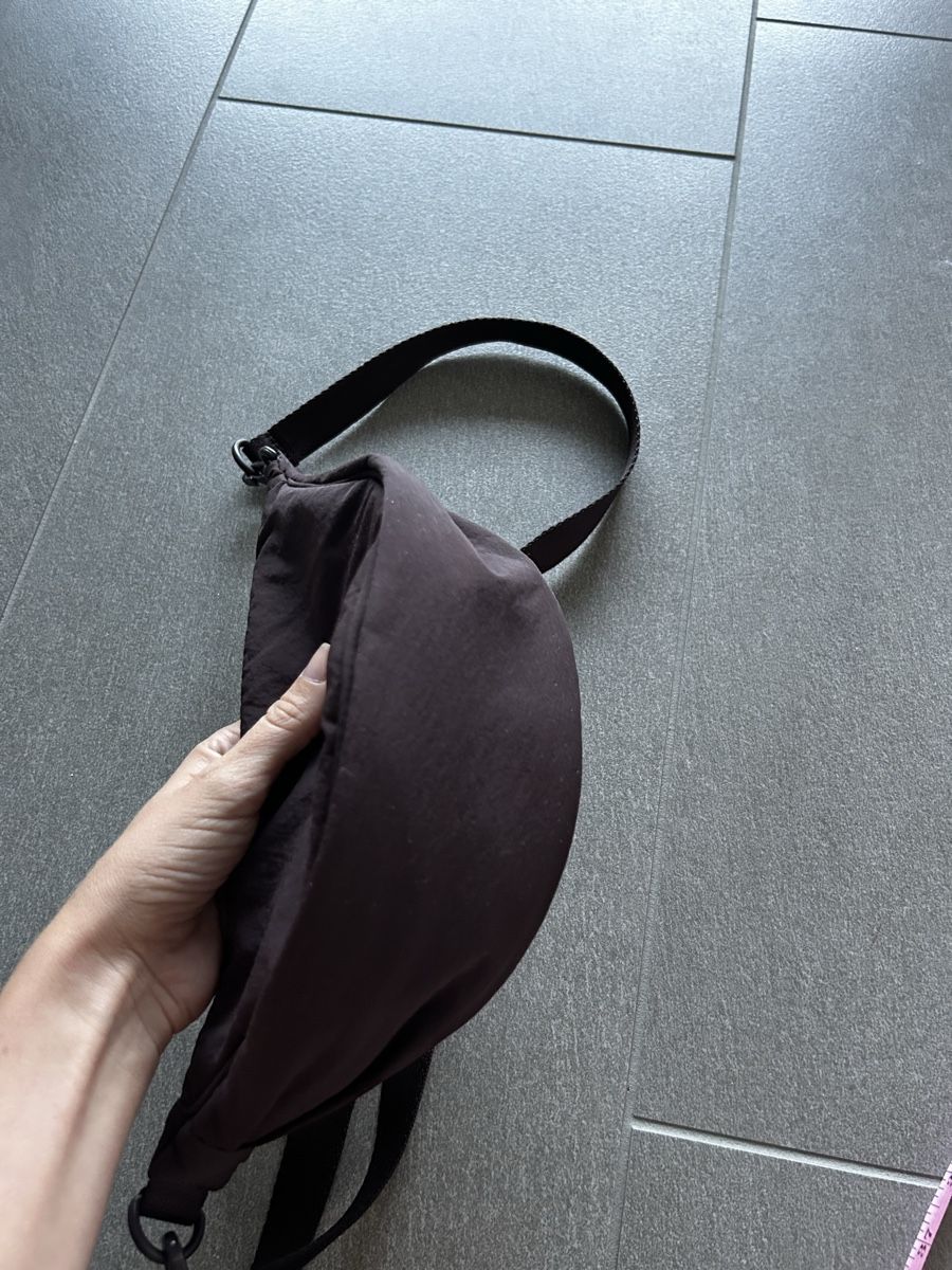 Uniqlo Sacs: Dunkelbraune uniqlo Tasche  – D'occasion à Zürich par cos_b629 3