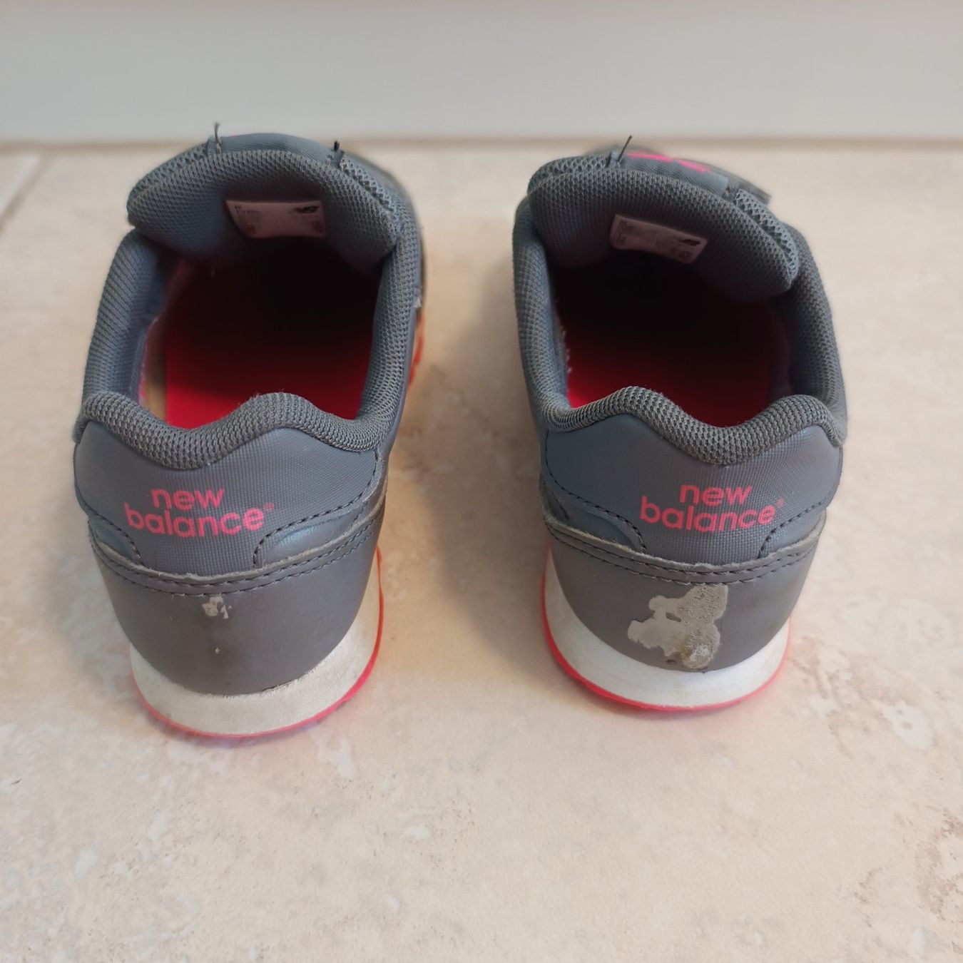 Geox Scarpe per ragazze: New Balance Sneaker Gr. 32.5 – Usato da Emmetten venduto da Hornberger 2
