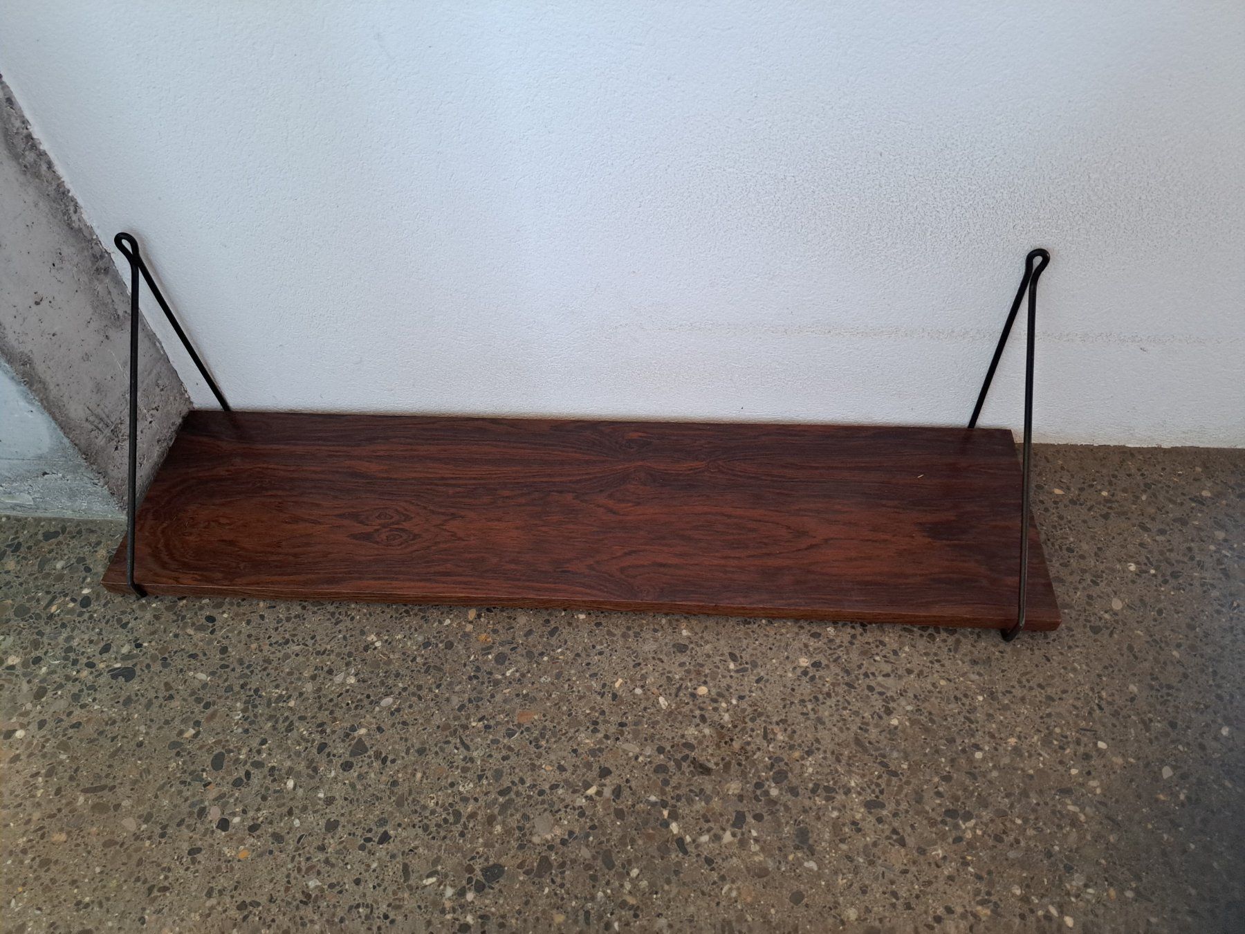 Scaffali: Stringregal Holz Metall Hängeregal Palisander 91cm lang – Usato da Rosshäusern venduto da objekte-24
