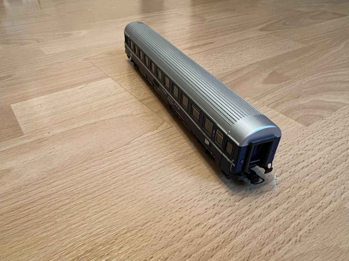 Roco Modellini di ferrovie: Roco Liegewagen 2. Klasse – Usato da Gisikon venduto da ram_78bx 1