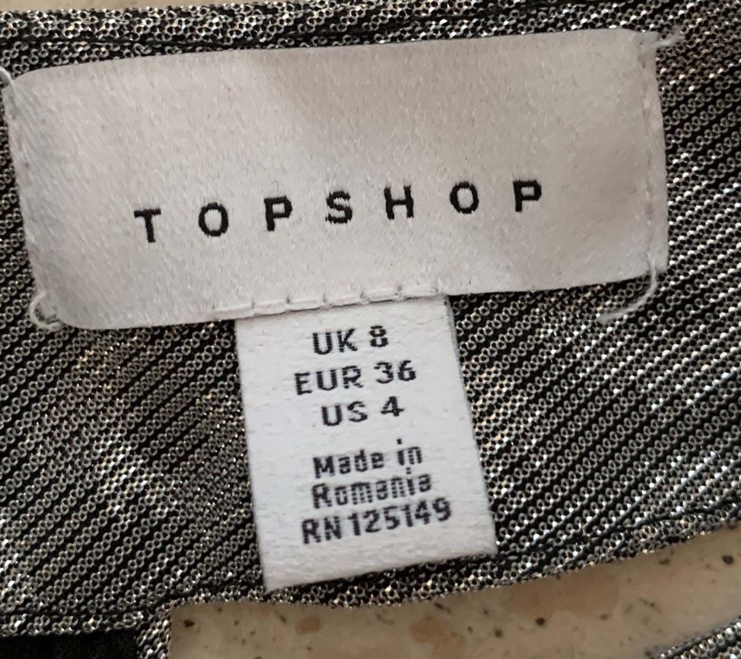 Topshop Top: TopShop silbernes Glitzertop Neckholder Gr. 36 – Usato da Rosshäusern venduto da MiJoDoOl 2