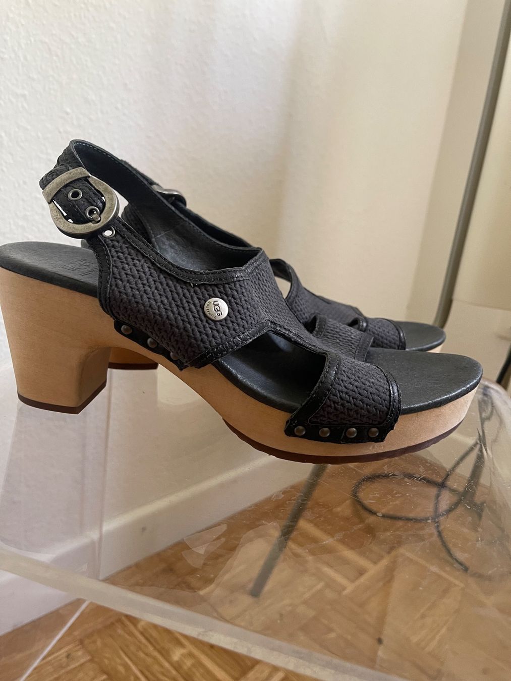 Chaussures femmes: UGG schuhe – Neuf (Voir description) à Hinterkappelen par simona67