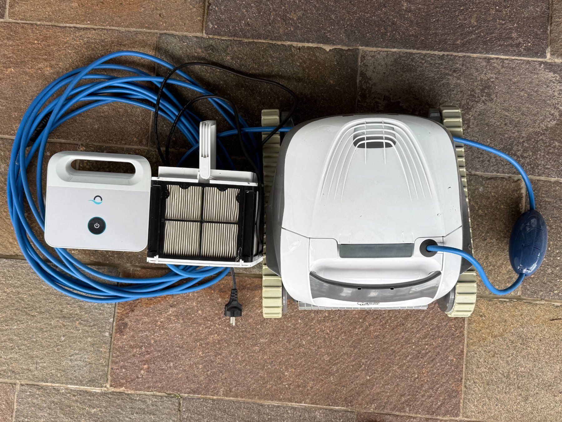 Dolphin Accessoires de piscine: Dolphin E10 Poolroboter – D'occasion à Bellikon par Bluem54 4