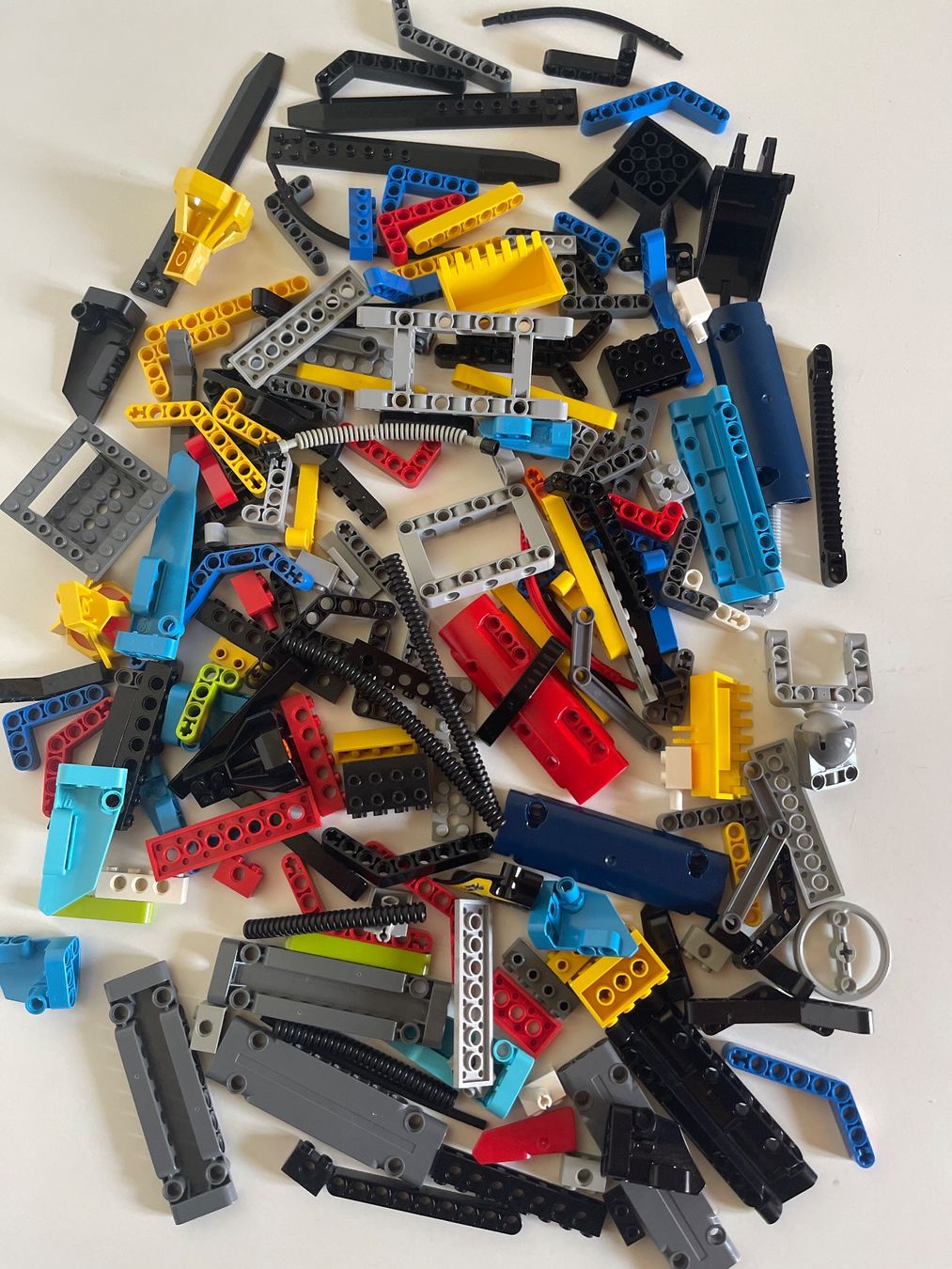 Lego Giocattoli: Lego - Viele Technik teile – Usato da Gelterkinden venduto da cobra0110