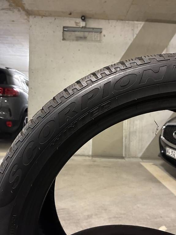 Autres écriture & dessin: Winterreifen Pirelli 285 40 22 – D'occasion à Neuenhof par Gt5.Performance_ 1