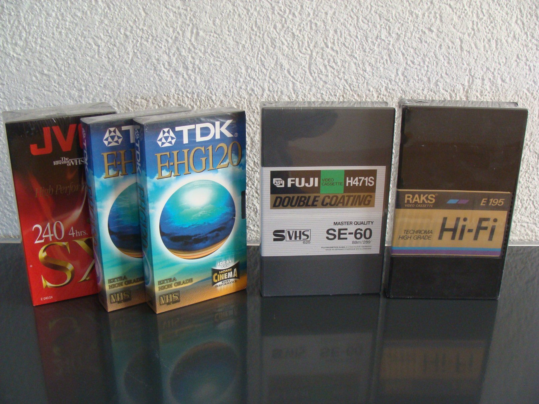 Cassette vuote: VHS 6 VIDEOCASSETTEN VERSIEGELT – Nuovo e nell'imballaggio originale da Bern venduto da zilicchio 1