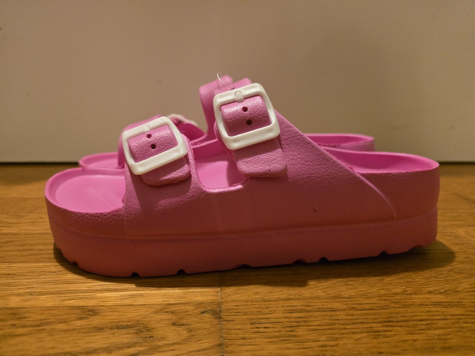 Scarpe per ragazze: NEUE pinke Badeschuhe, Gr. 37 – Nuovo e nell'imballaggio originale da Lommiswil venduto da PositiveVibe 3