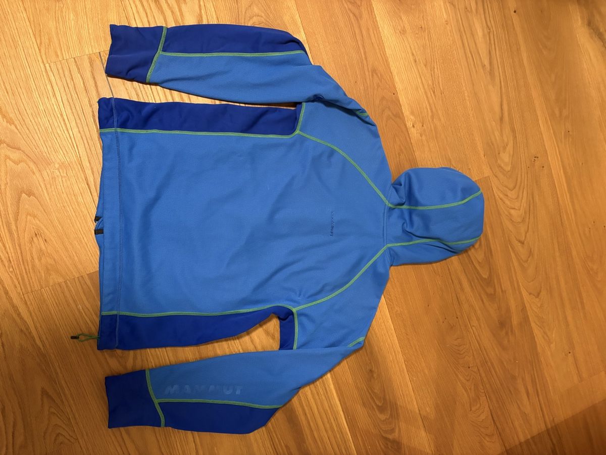 Mammut Giacche: Mammut Jacke blau Grösse L – Usato da Koppigen venduto da kaiseralain 1